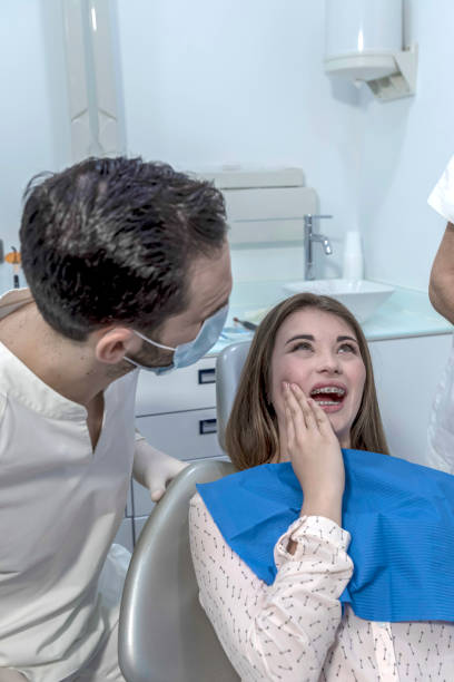 Best Cosmetic Emergency Dentistry in Coleytown, CT