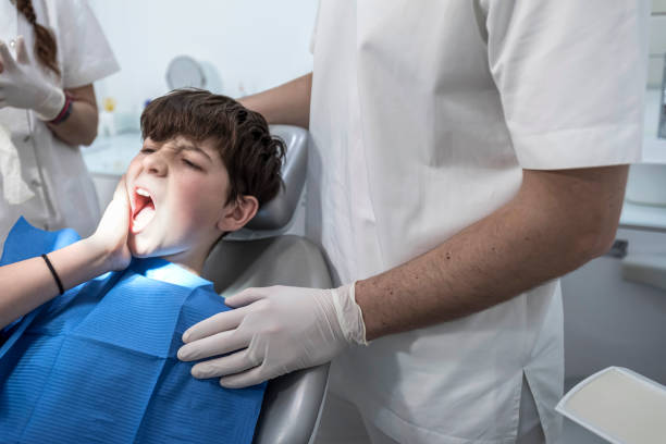 Best Emergency Root Canal Treatment in Coleytown, CT